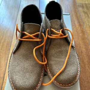 Veldskoen Heritage Suede Chukka Boots, Size 36, Tan w/Orange Soles